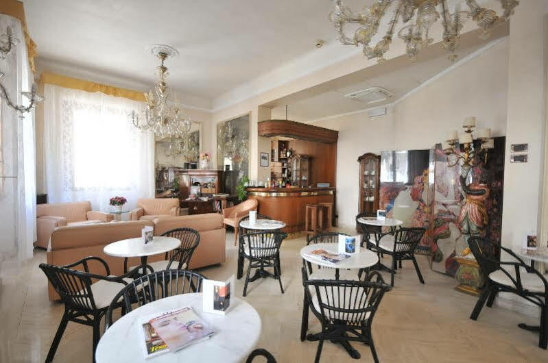 C-Hotels De Rose Palace Florencja Zewnętrze zdjęcie